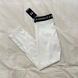 NWT - Women’s UA Legging